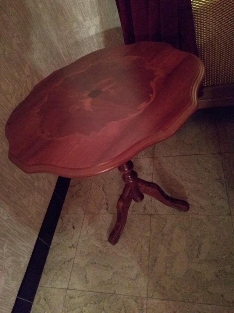 table de salon, Enlèvement