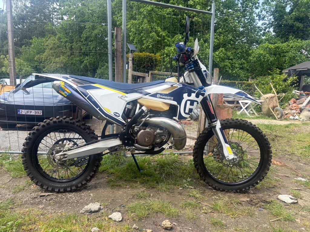 Husqvarna TE 300i – 2019 – Excellent état, Motoren, 300 cc, Particulier, Enduro, Handgeschakeld