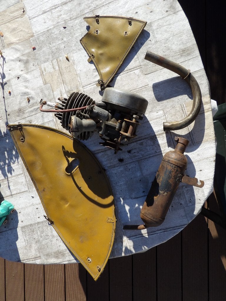 Motor met toebehoren, Ophalen of Verzenden, Gebruikt, Uitlaat, Overige merken