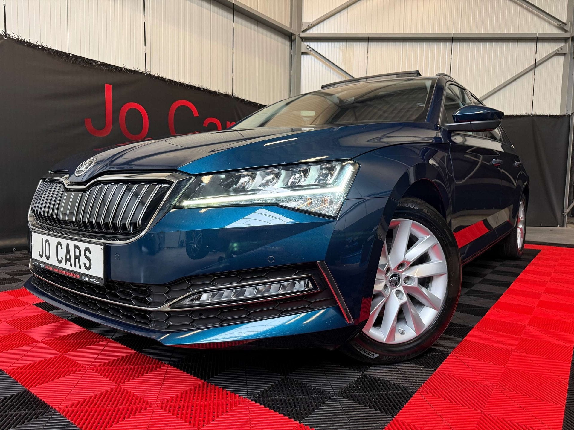 Skoda Superb Combi 1.4 IV /Pano/Led/Camera 360°/Virtual/Zv/, Auto's, Automaat, Dealer onderhouden, Stof, Gebruikt
