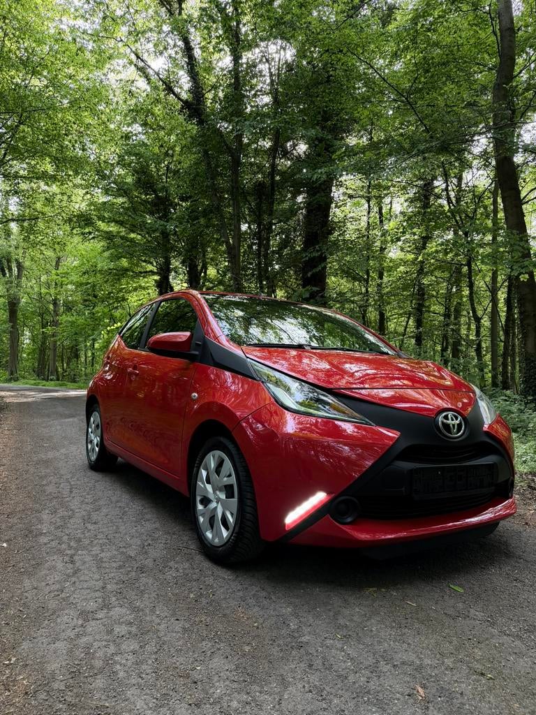Toyota Aygo X-Play – 5 portes – 08/2016, Cuir, Achat, Entreprise, Boîte manuelle