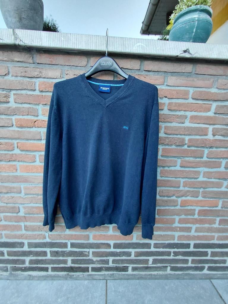 Donkerblauwe/ Navy, V-hals trui van McGregor in maat XL., Vêtements | Hommes, Pulls & Vestes, Enlèvement ou Envoi, Comme neuf