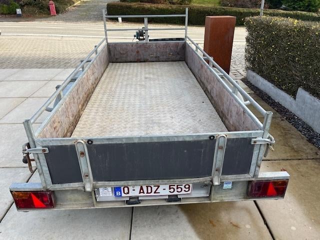 Heel sterke geremde aanhangwagen merk Hapert 2,7 ton, Ophalen