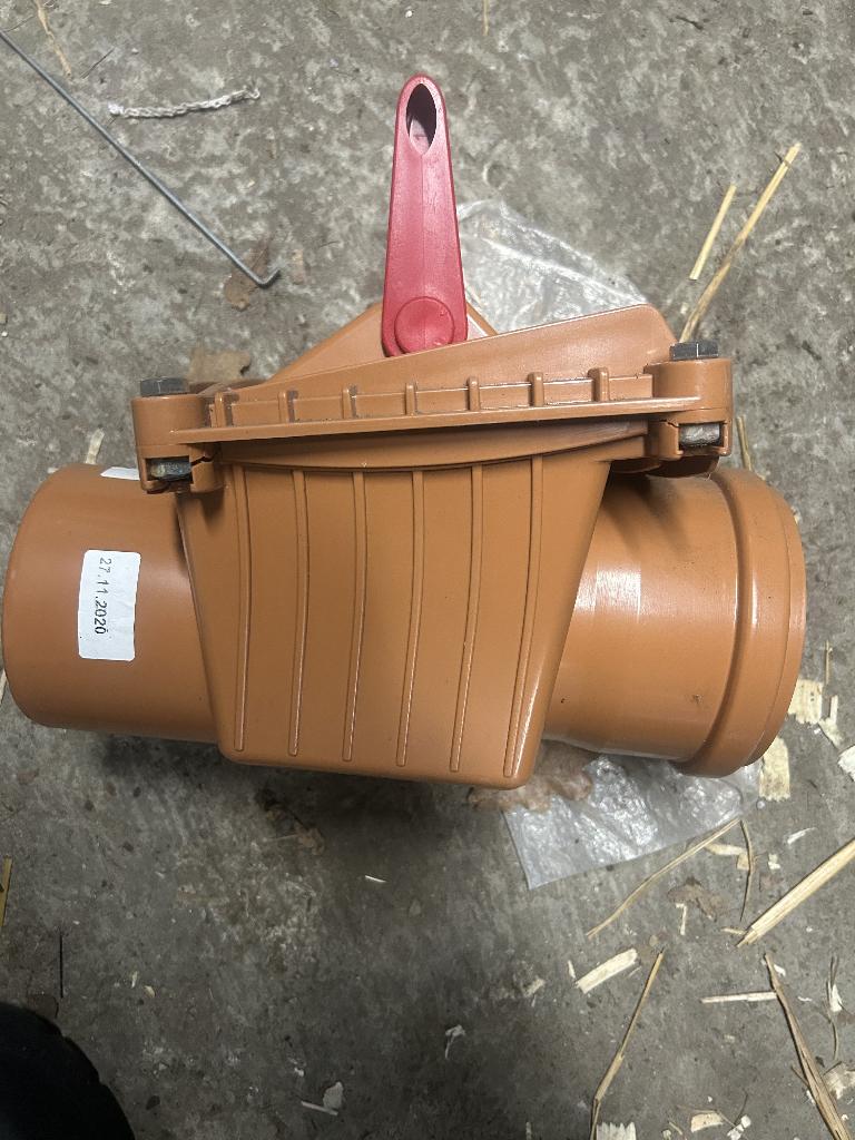PVC terugslagklep  vergrendelbaar riolering dia 110mm, Doe-het-zelf en Bouw, Ophalen, Nieuw, PVC, Afvoer