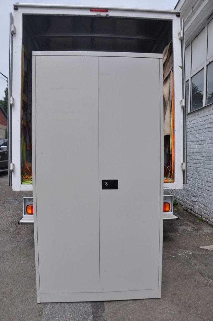 prachtige 100x195cm superstevige metalen kast + sleutel, Huis en Inrichting, Ophalen of Verzenden, Zo goed als nieuw