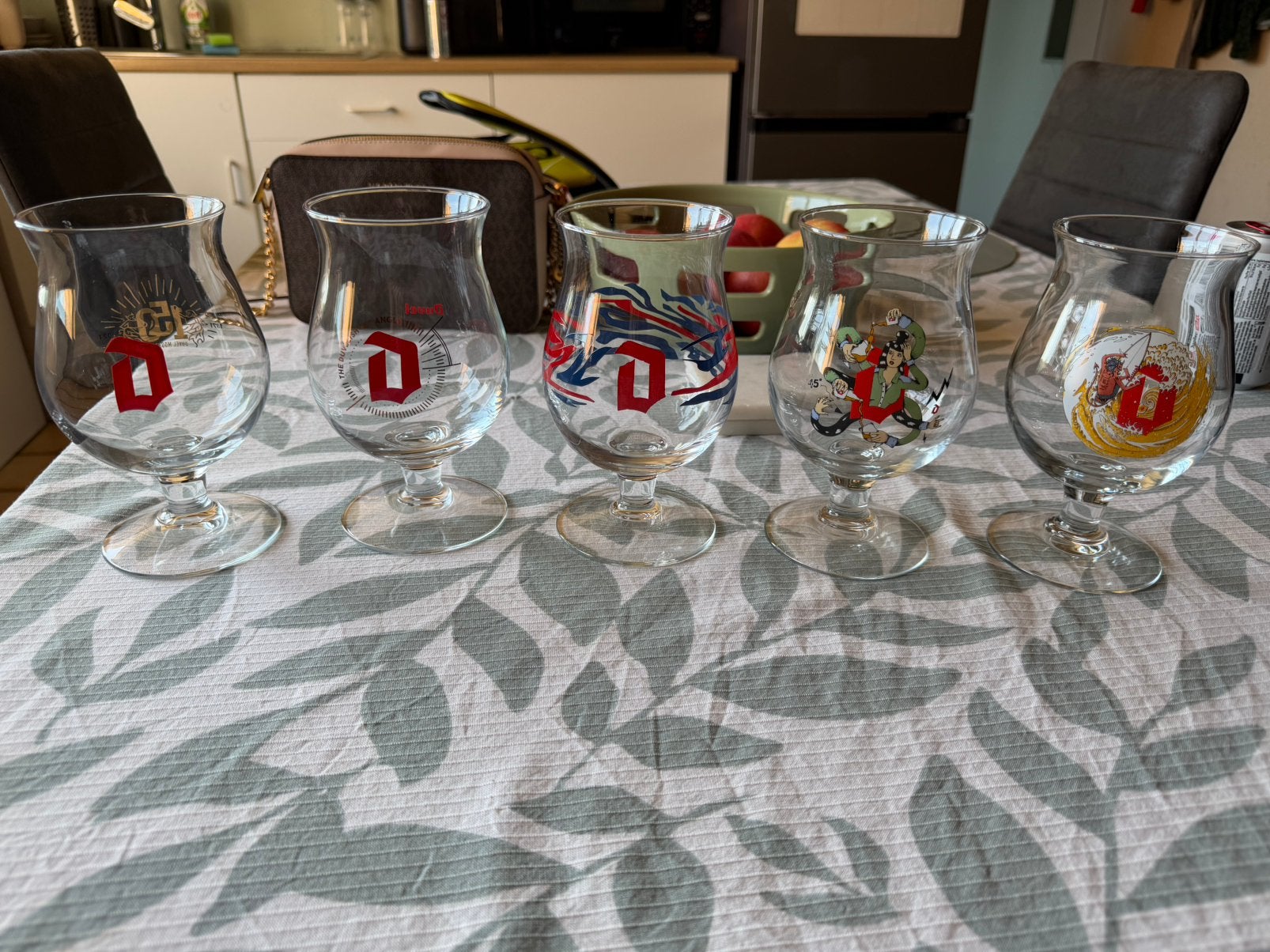 23 duvel glazen 2 aftrekkers, Ophalen, Zo goed als nieuw, Overige typen, Duvel