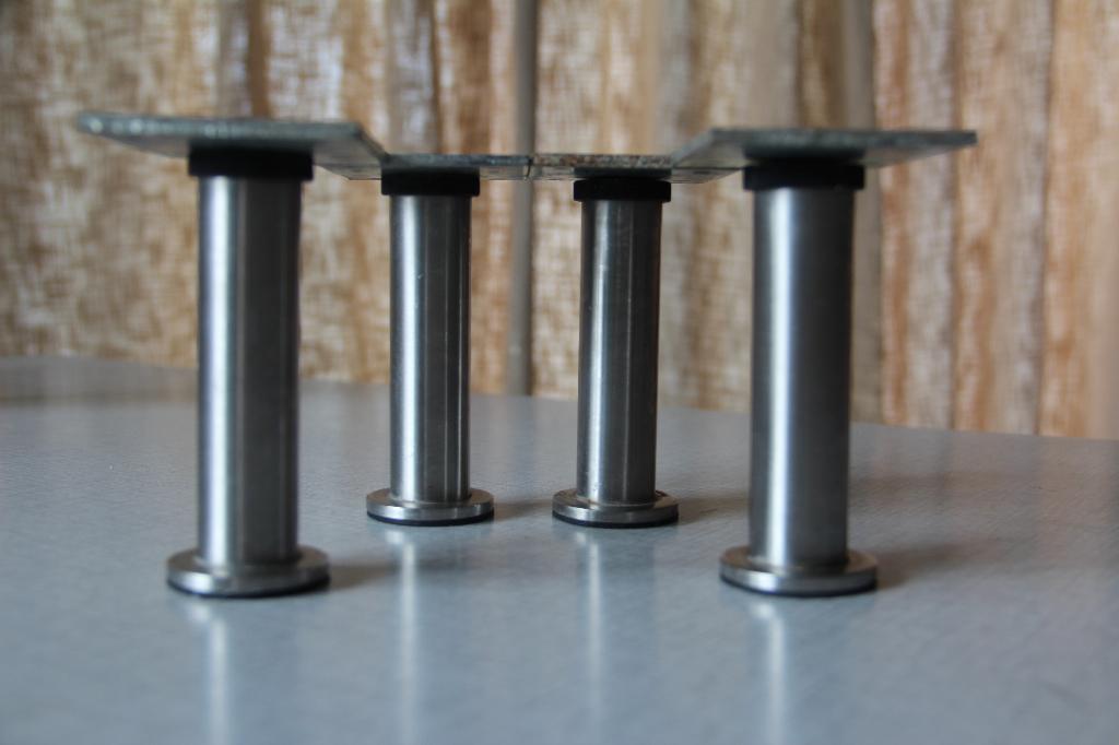 Pieds réglables acier inox IKEA 4 pièces, Enlèvement ou Envoi, Utilisé, Autres couleurs, Moins de 100 cm