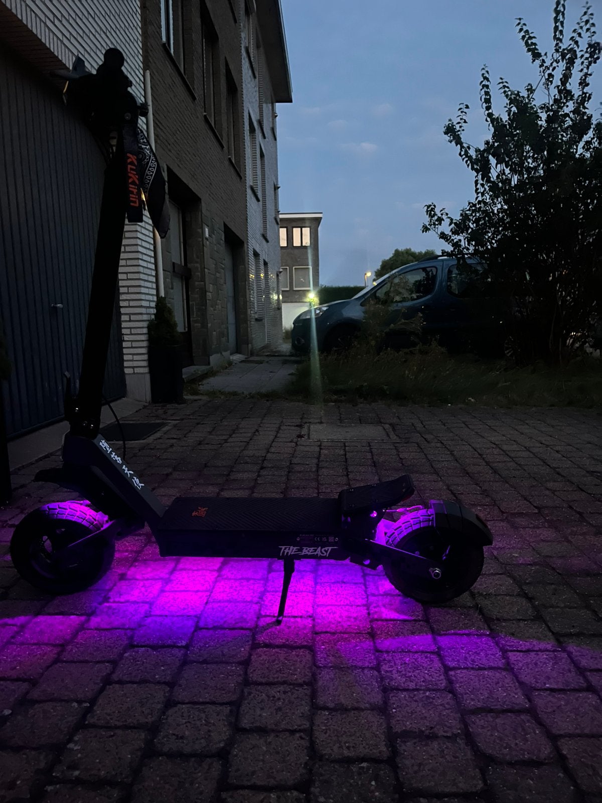 Teruil tegen een scooter, Muziek en Instrumenten, Ophalen, Zo goed als nieuw