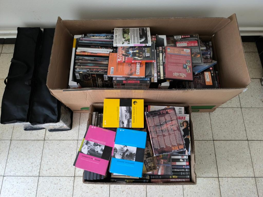Lot DVD'S ALLERLEI heel veel voor weinig geld, CD & DVD, DVD | Autres DVD, Enlèvement, Utilisé