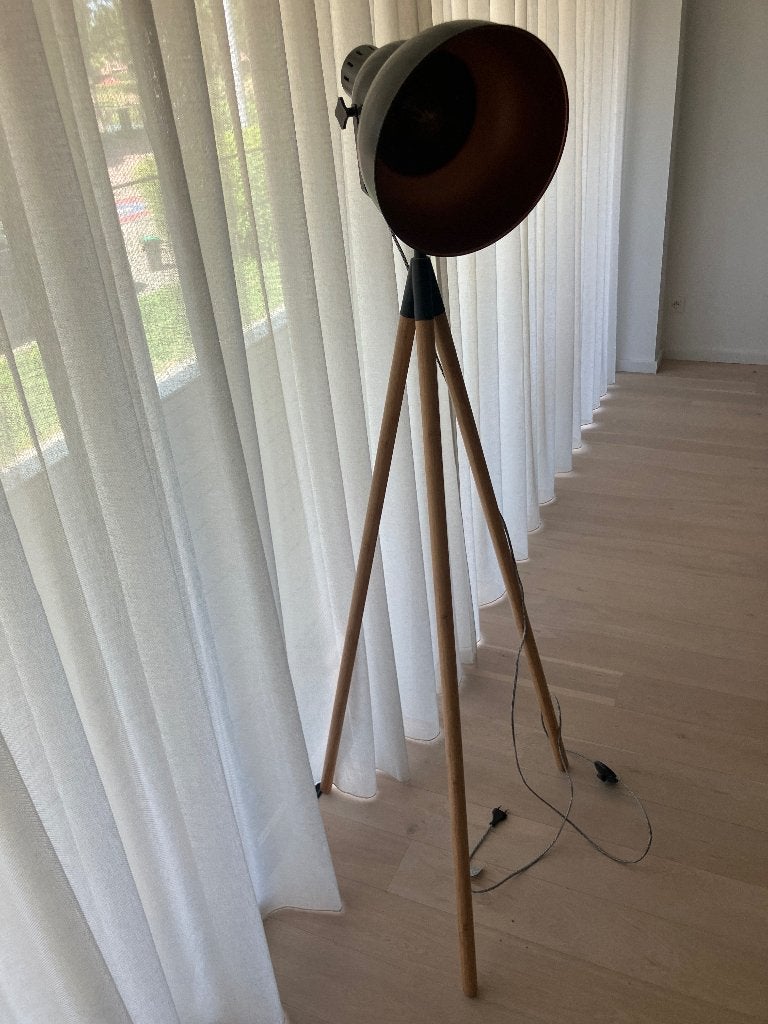 Staande lamp, Huis en Inrichting, Lampen | Vloerlampen, Ophalen, Zo goed als nieuw, 150 tot 200 cm