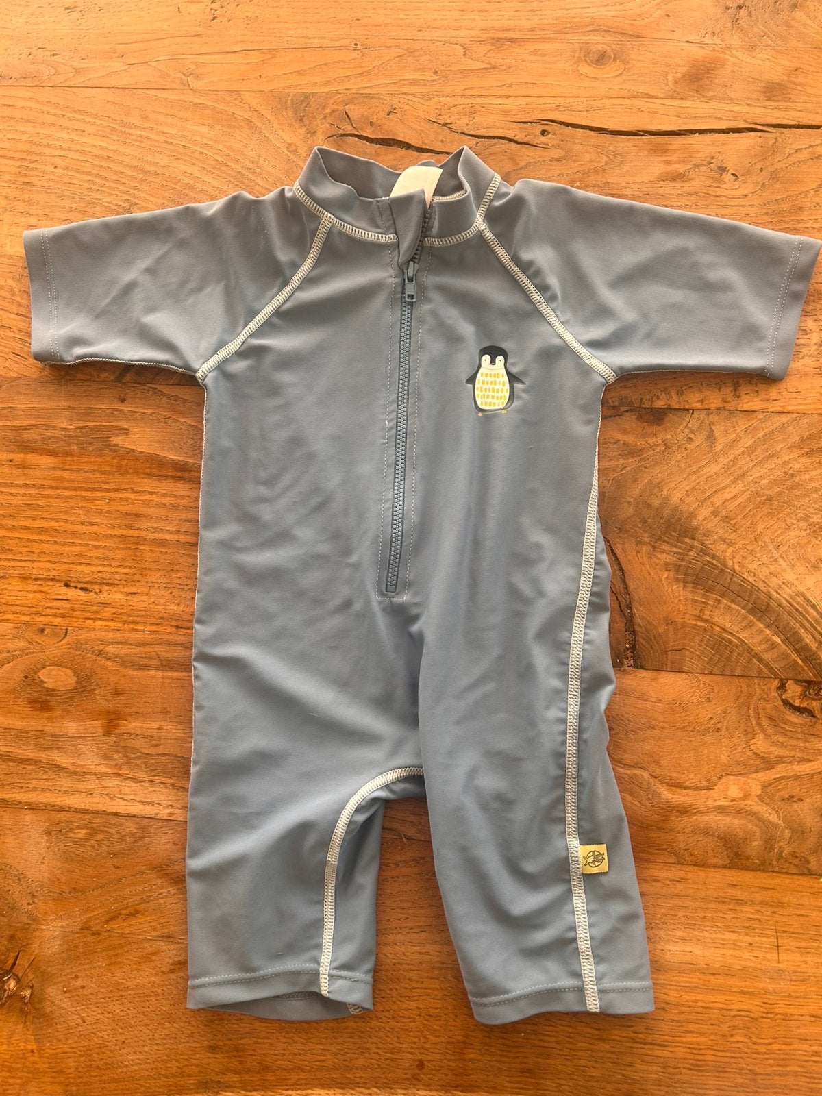 Zwempakje Lassig voor peuter (18m oud), Kinderen en Baby's, Kinderkleding | Kinder-zwemkleding, Ophalen, Zo goed als nieuw