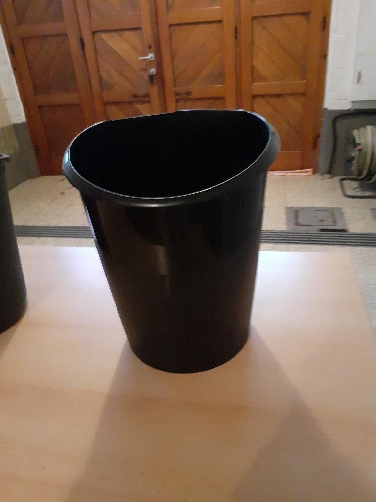 papiermand zwart ong 15l, Ophalen, Zo goed als nieuw