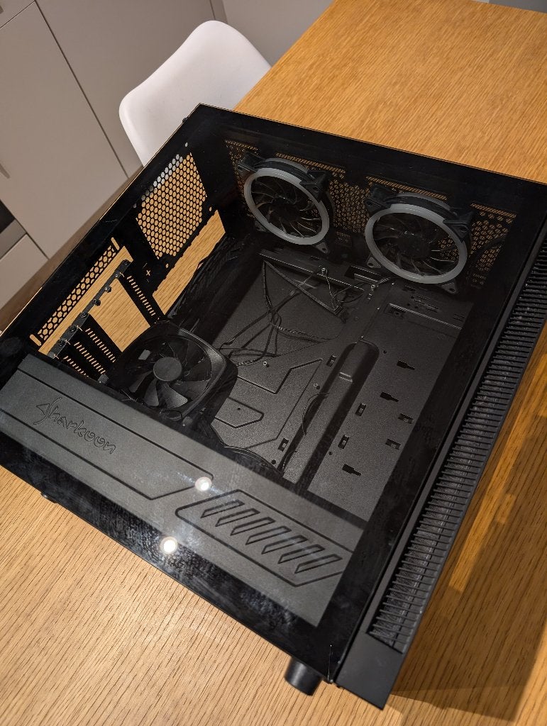 Boîtier Sharkoon TG5, Computers en Software, Computerbehuizingen, Ophalen, Gebruikt