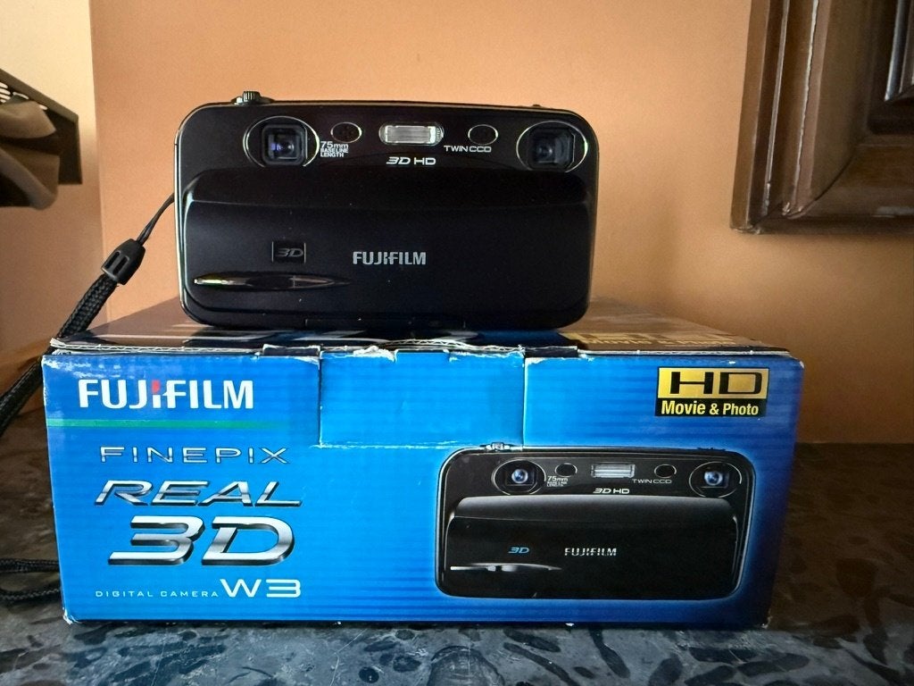 Fujifilm "Real 3D" W3, Gebruikt, 10 megapixels, Ophalen of Verzenden, Compactcamera