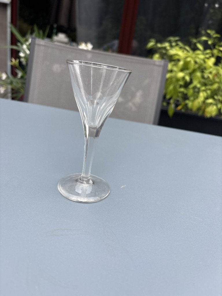 Antiek / Vintage Tulpvormig Borrelglas (Doyen België, 1938), Ophalen of Verzenden, Zo goed als nieuw, Borrel- of Shotglas