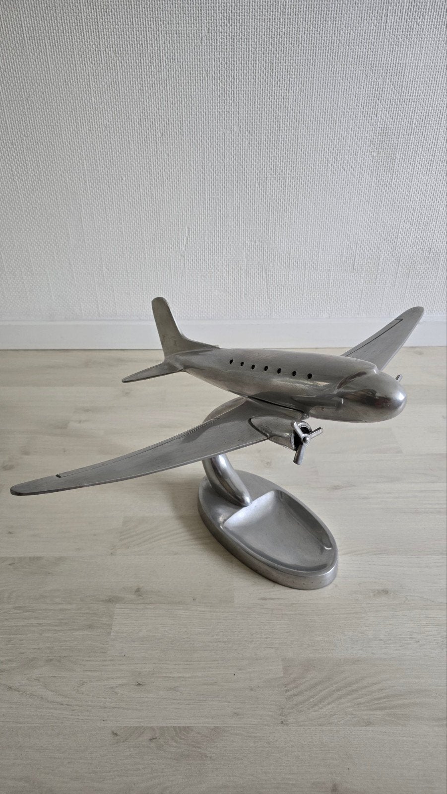 Decoratief vliegtuig Lockheed Electra in inox – Stijlvol kun, Verzamelen, Ophalen