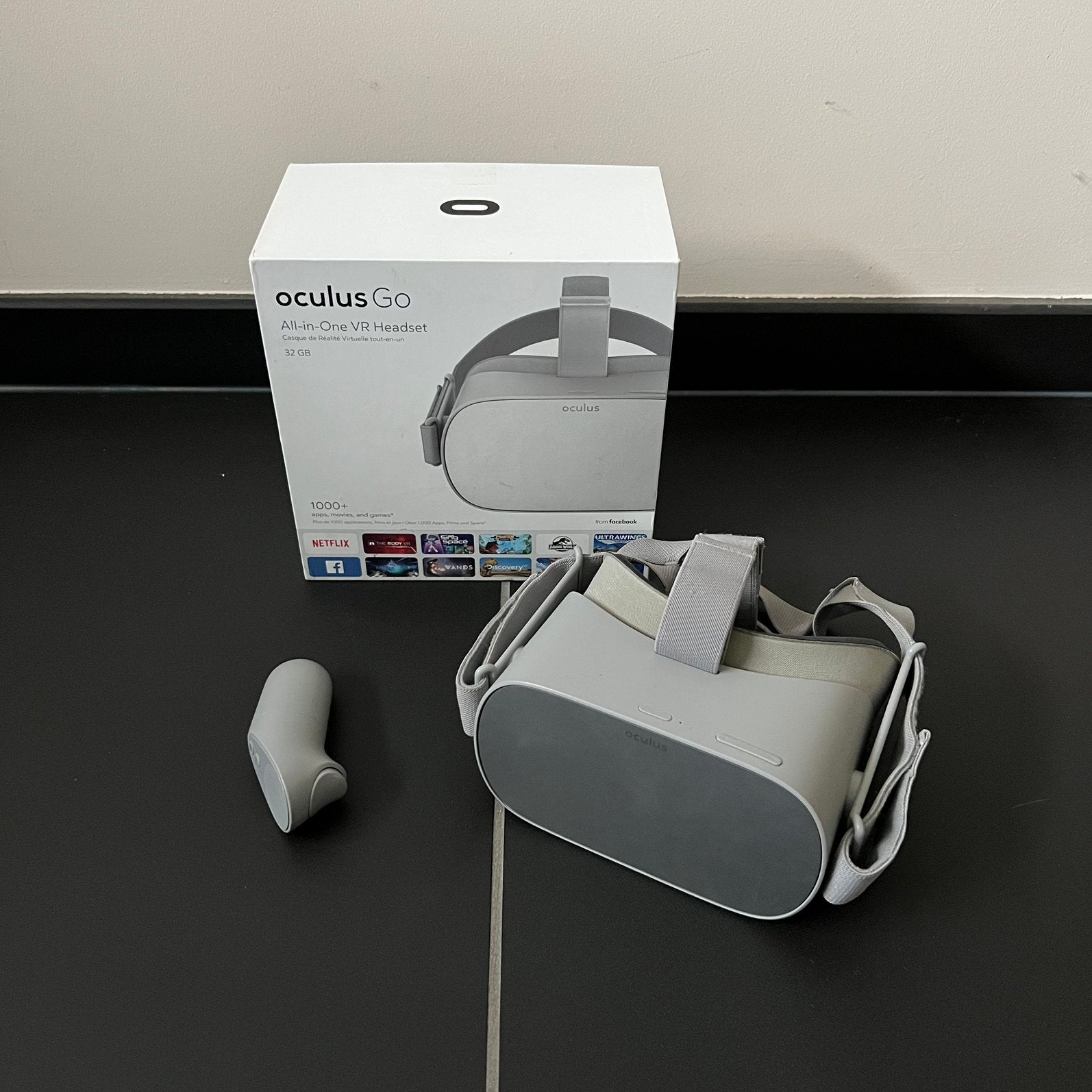 Casque VR Oculus Go 32 Go + câble inclus, Enlèvement, Comme neuf, Lunettes VR, Autres plateformes