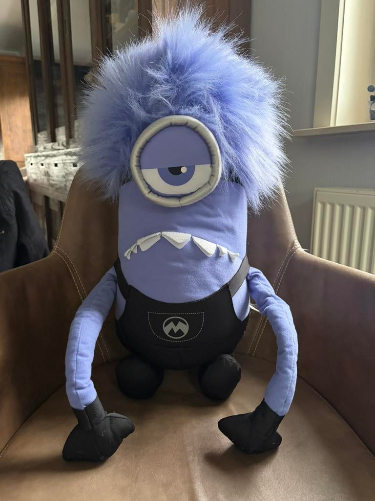 Grande peluche/peluche de minion violet, Enlèvement, Utilisé