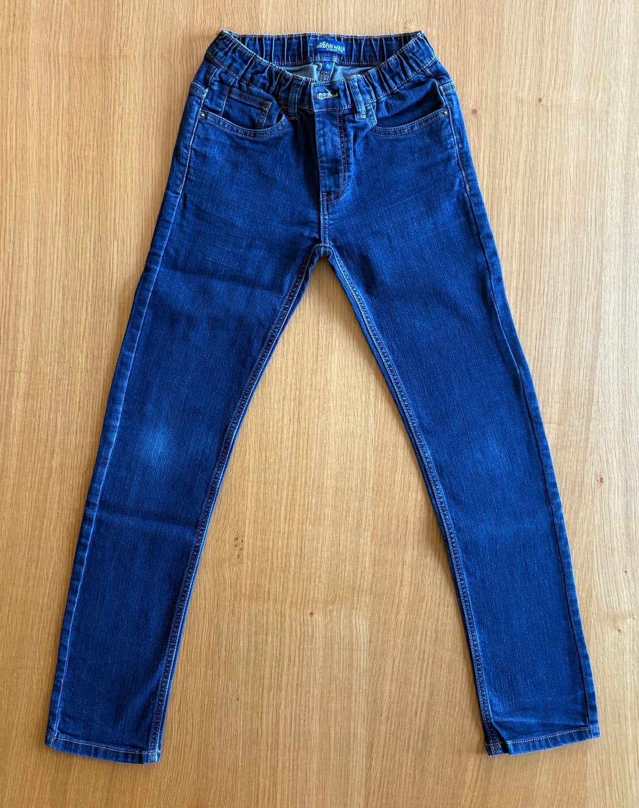 Jeans bleu foncé  Urban Wave - 12 ans - 7€, Enfants & Bébés, Enlèvement ou Envoi, Comme neuf, Garçon, Pantalon