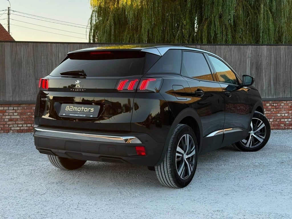 peugeot 3008 allure/1.2i/EAT8/led/carplay/18000km/dodehoek, 1199 cc, Leder en Stof, Zwart, 5 zetels