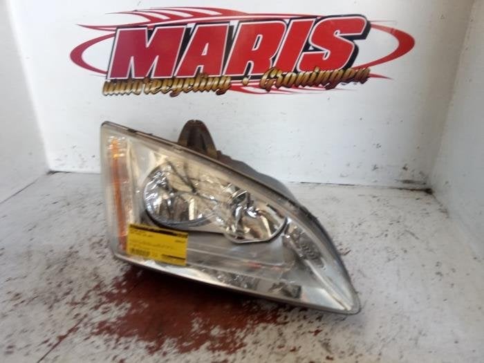 Phare droit d'un Ford Focus, Autos : Pièces & Accessoires, -, -, 3 mois de garantie, -