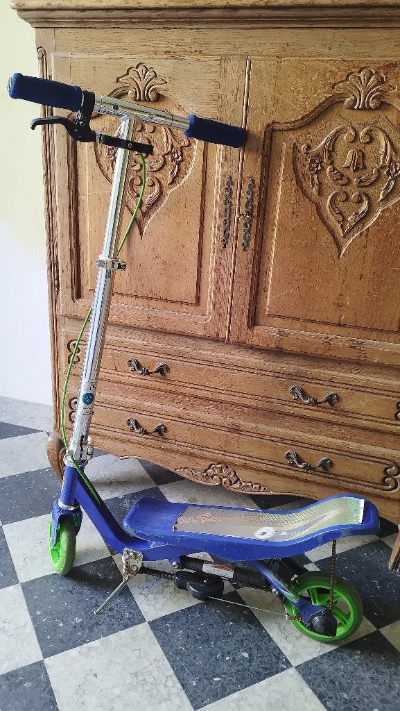 Space Scooter Step, Aandrijvingsmechanisme stepjes, Ophalen of Verzenden, Zo goed als nieuw, Gewone step