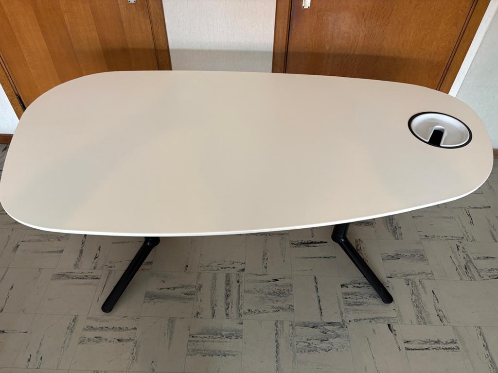 BULO Kei design bureautafel, Huis en Inrichting, Bureaus, Ophalen, 88 cm, Kabelgoot, 170 cm