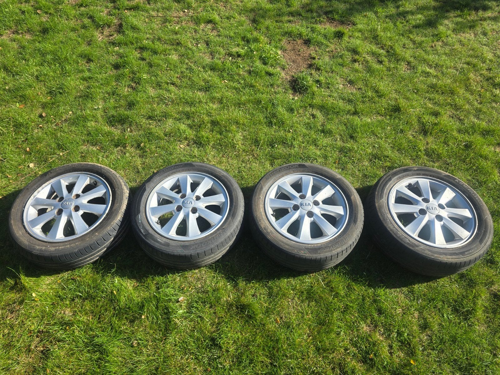 kit jantes aluminium kia avec pneus 165 60 R14 75T, Autos : Pièces & Accessoires, Enlèvement, Pneu(s)