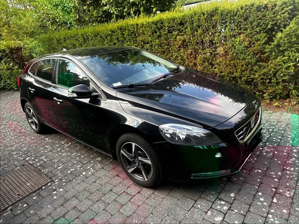 Volvo V40 T2 Benzine, Autos, Volvo, 90 kW, Achat, Euro 6, Boîte manuelle