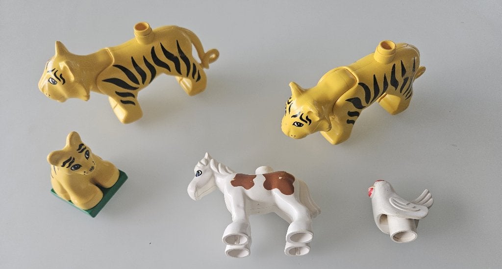Duplo met vele accessoires, poppetjes,dieren,meubeltjes.., Ophalen of Verzenden, Duplo