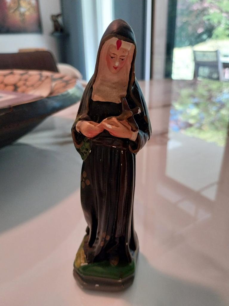 Opruiming bij STERFGEVAL 1920 HEILIGE RITA  16 CM HOOG, Antiek en Kunst, Antiek | Religieuze voorwerpen, Ophalen of Verzenden