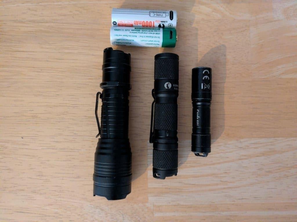 3 edc zaklampen, Enlèvement ou Envoi, Comme neuf