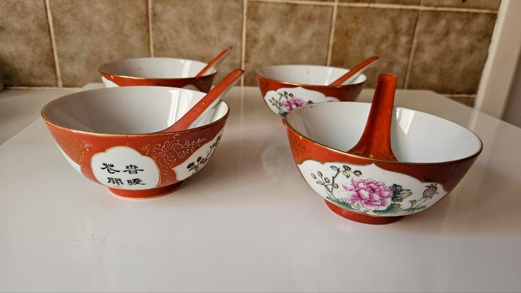 Vintage Chinese porseleinen kom met lepel, Ophalen of Verzenden