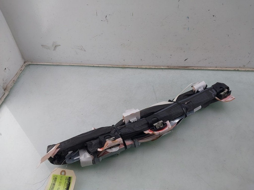 AIRBAG TOIT DROIT Ford Fiesta 6 (JA8) (01-2008/01-2018), Henry-Ford-Straße  1
50735  Köln, DE, Ford-Werke GmbH, Kunden@ford.com