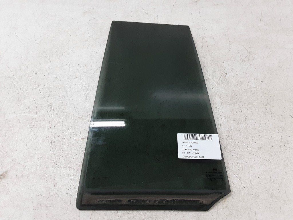 PORTIERRUIT LINKS ACHTER Volkswagen Touran (1T1 / T2), Gebruikt, Volkswagen, Mevr. I. Hauben, Rue de l'Espoir 34 34
4030  GRIVEGNÉE, BE