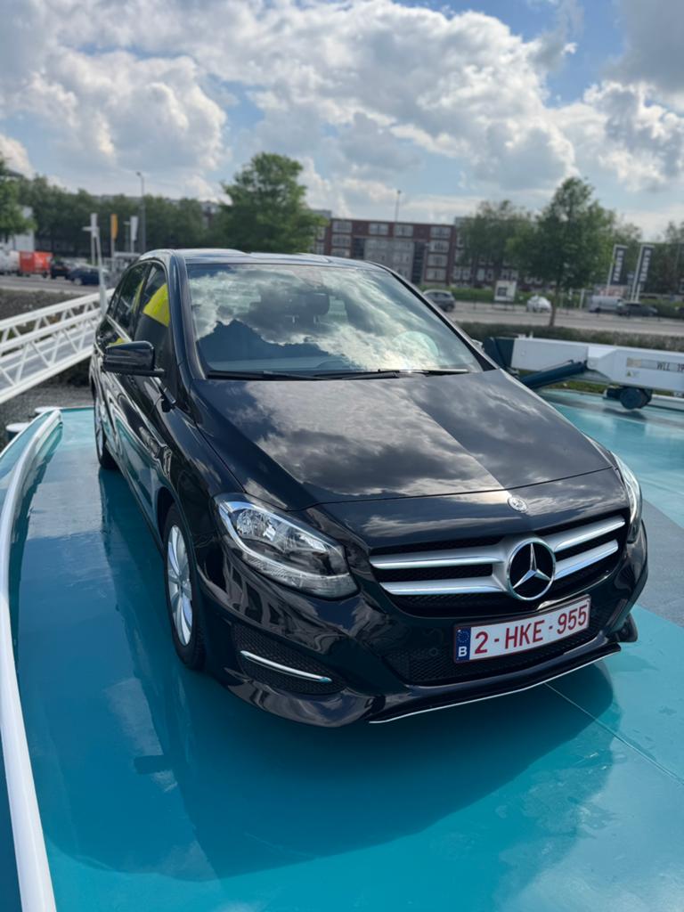 Mercedes benz B180, Auto's, Mercedes-Benz, 4 cilinders, Zwart, 1595 cc, 5 zetels
