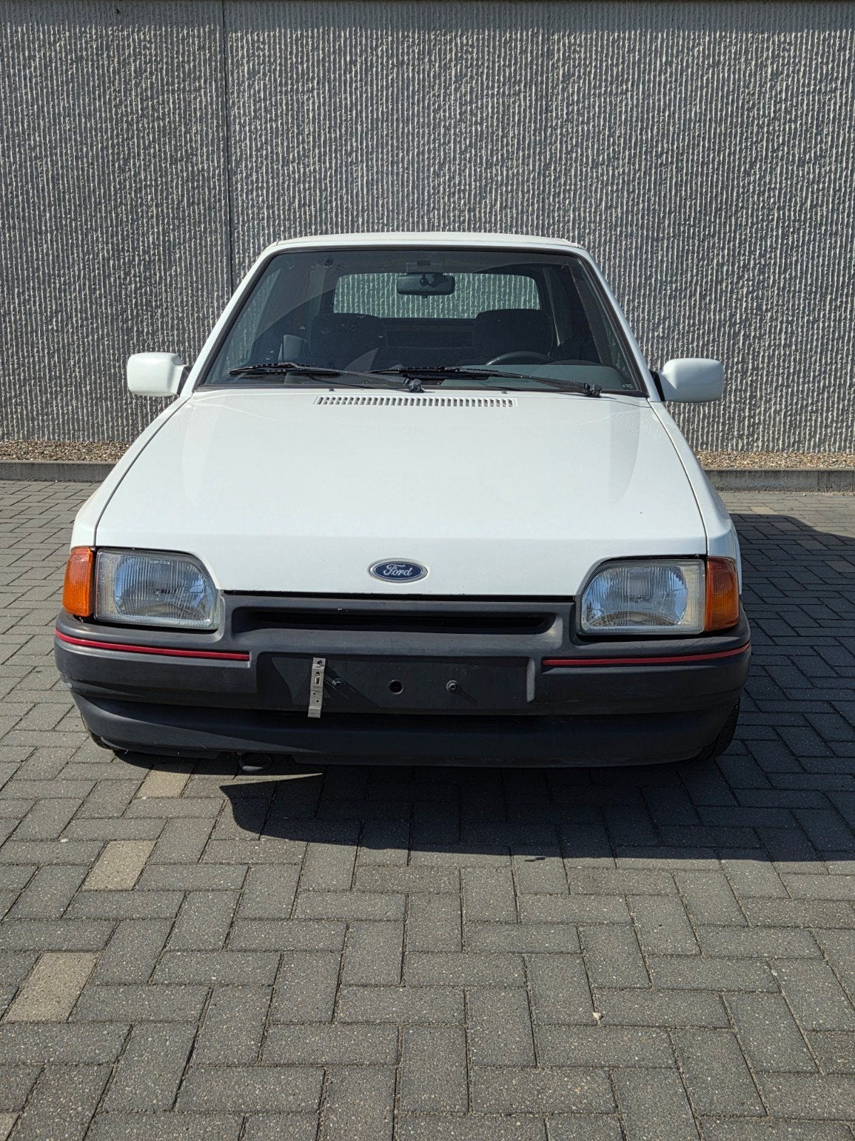 Ford Escort XR3i Cabriolet 1600i, Cabriolet, Boîte manuelle, 2 portes, Particulier