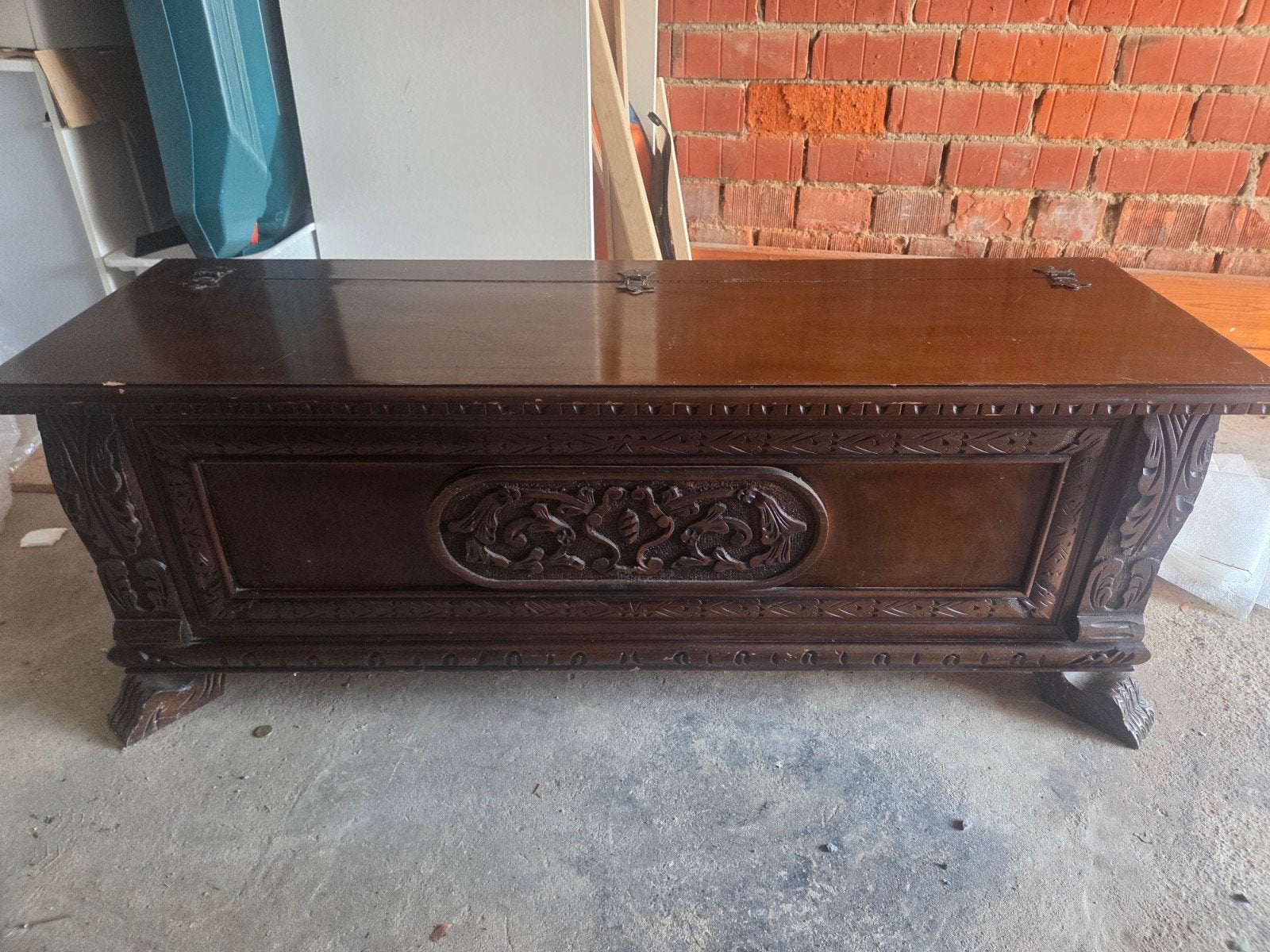 Prachtige antieke / vintage houten dekenkist met houtsnijwer, Huis en Inrichting, Woonaccessoires | Kisten, Ophalen