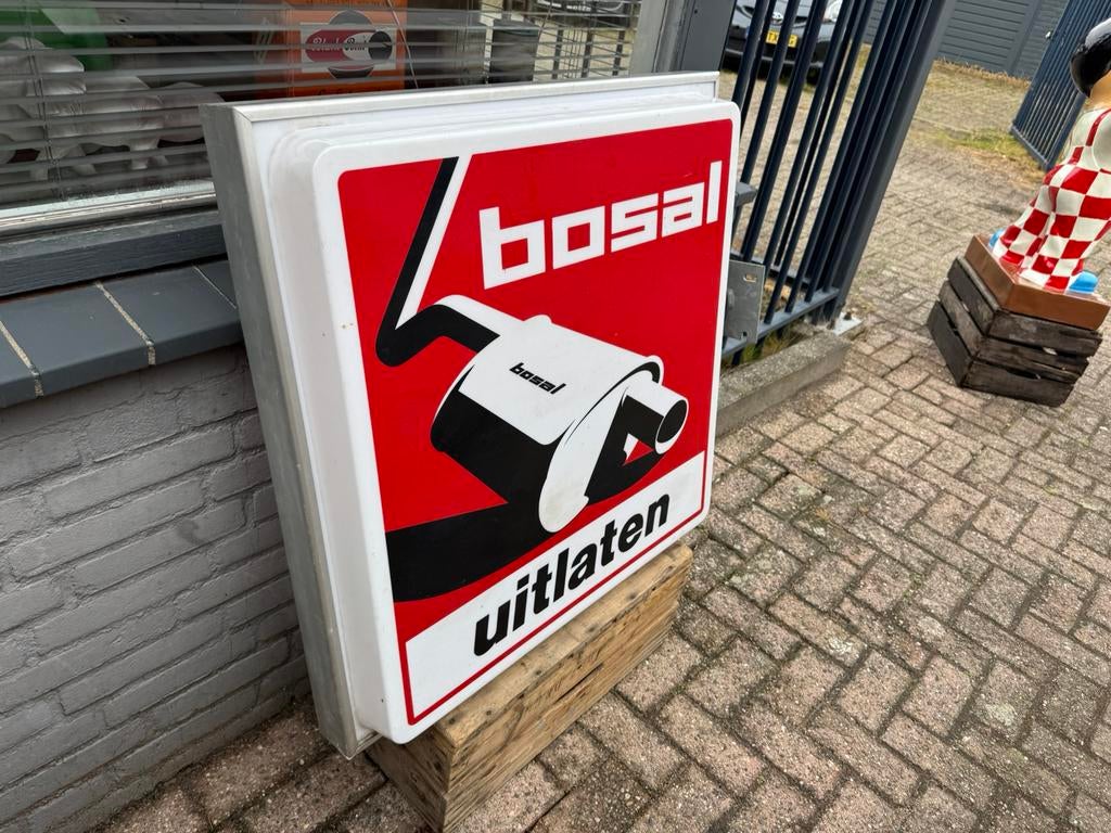 bosal uitlaten reclame lichtbak, Ophalen, Zo goed als nieuw, Lichtbak of (neon) lamp