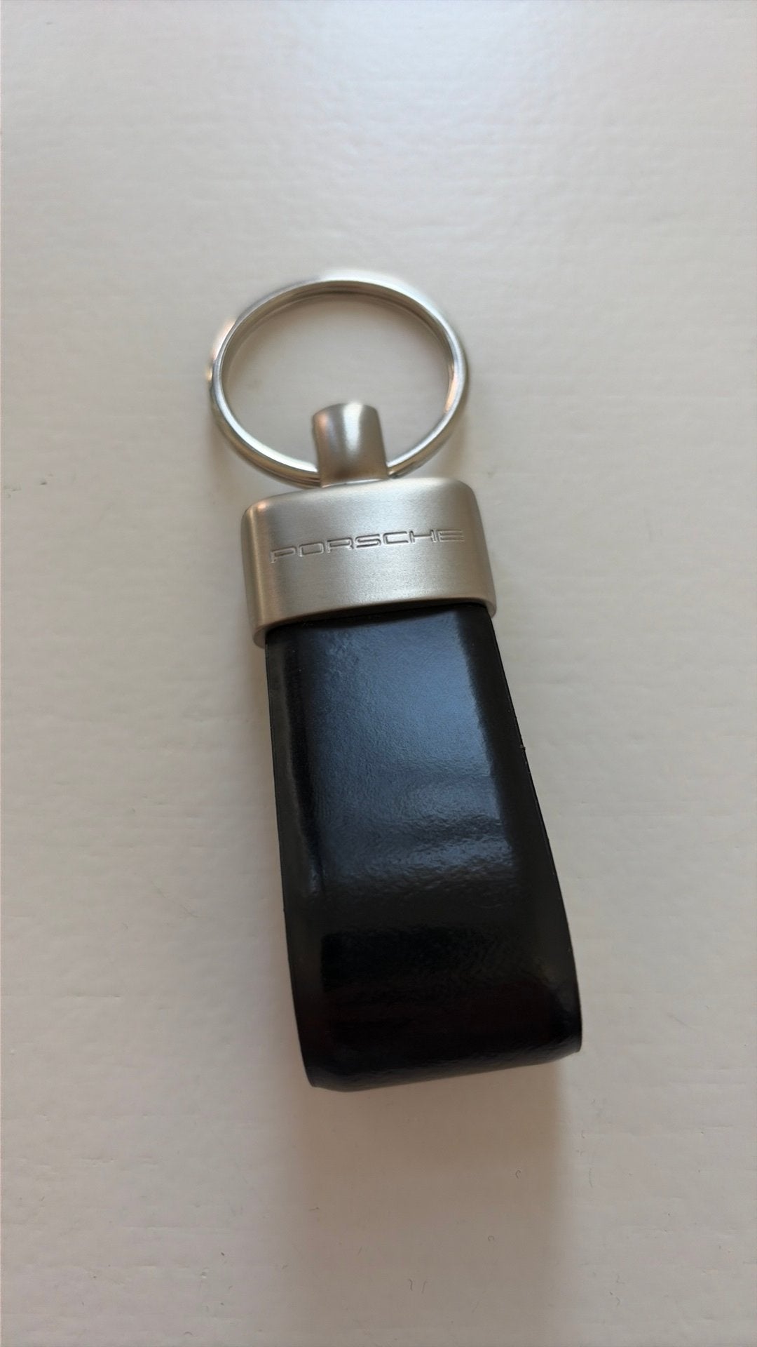 Porsche lederen sleutelhanger, Ophalen of Verzenden, Zo goed als nieuw
