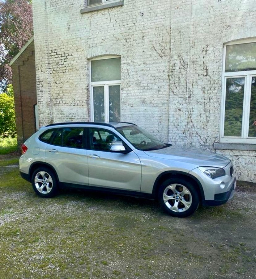 BMW X1 16d sdrive, Autos, BMW, Particulier, X1, Air conditionné, Diesel, Euro 5, SUV ou Tout-terrain, Boîte manuelle, Argent ou Gris