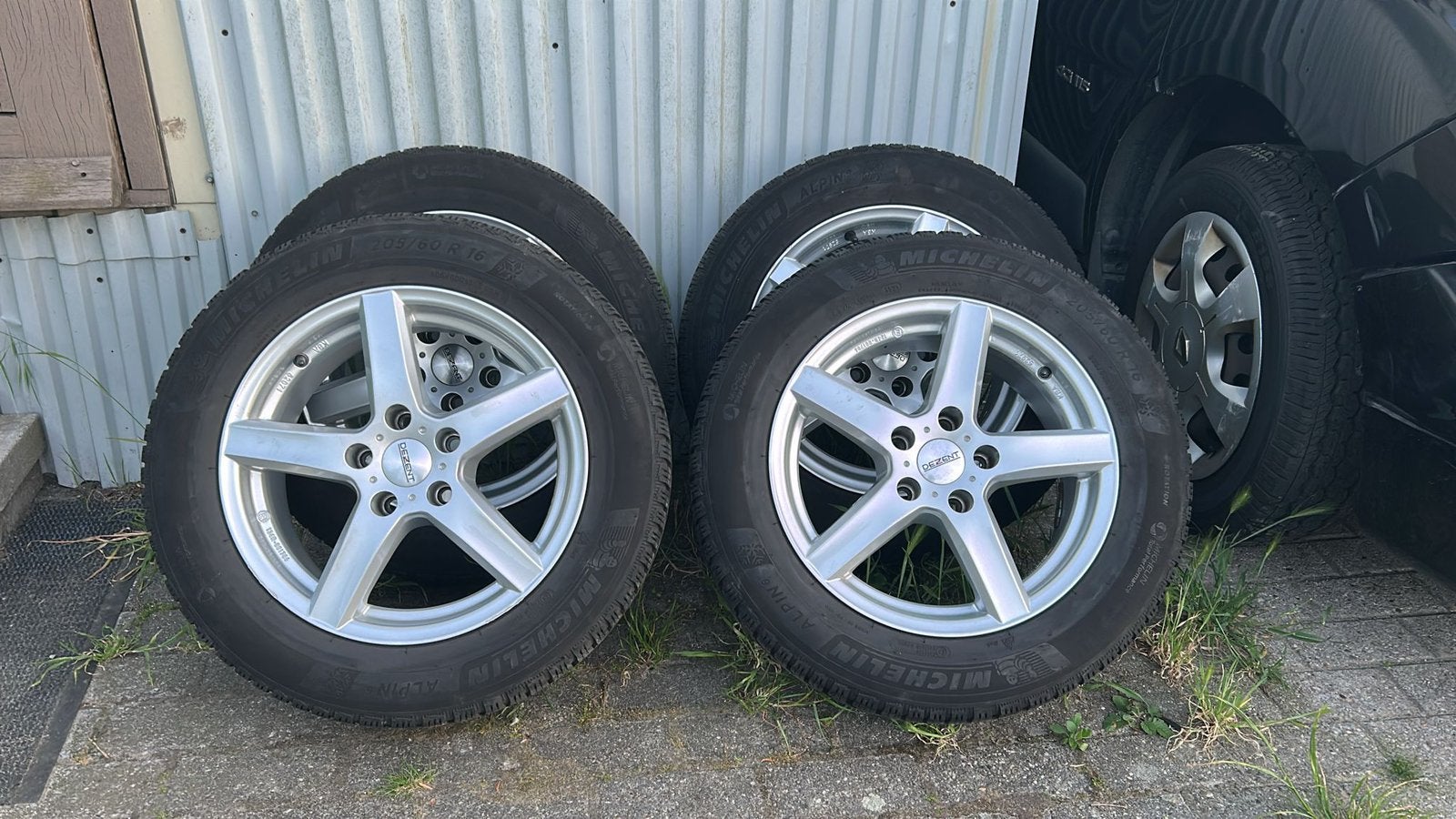 Les roues Dezent 205/60R16 neuves ! Avec des pneus !, Enlèvement, Pneu(s)