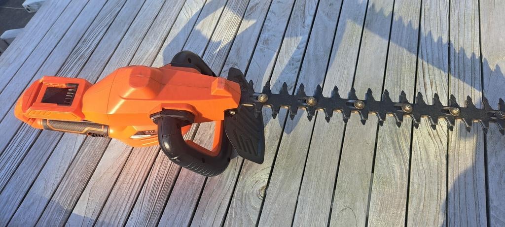 💥💥Als nieuw, 2 x gebruikt .heggeschaar .power plus 51 cm, Enlèvement, Batterie