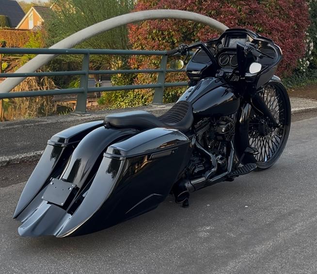 Harley Davidson Road Glide 30” Bagger (street glide touring), Particulier