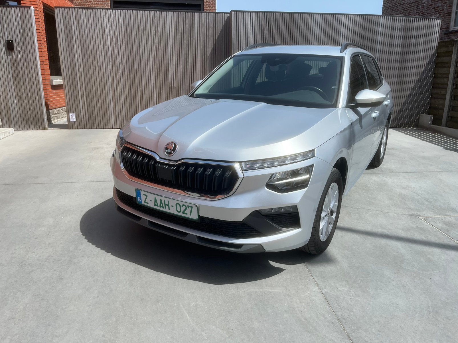Sloda kamiq 1.0 benzine weinig km, Voorwielaandrijving, Stof, Parkeersensor, 5 deurs