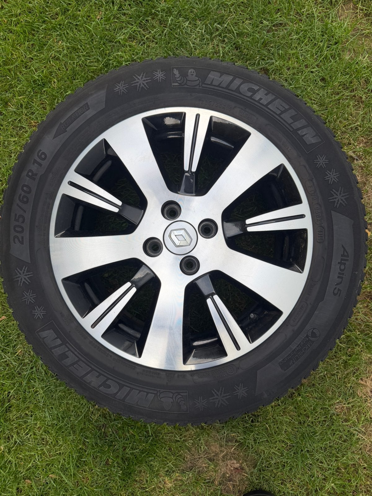 Set d'hiver Captur + Clio, Enlèvement, Pneu(s)