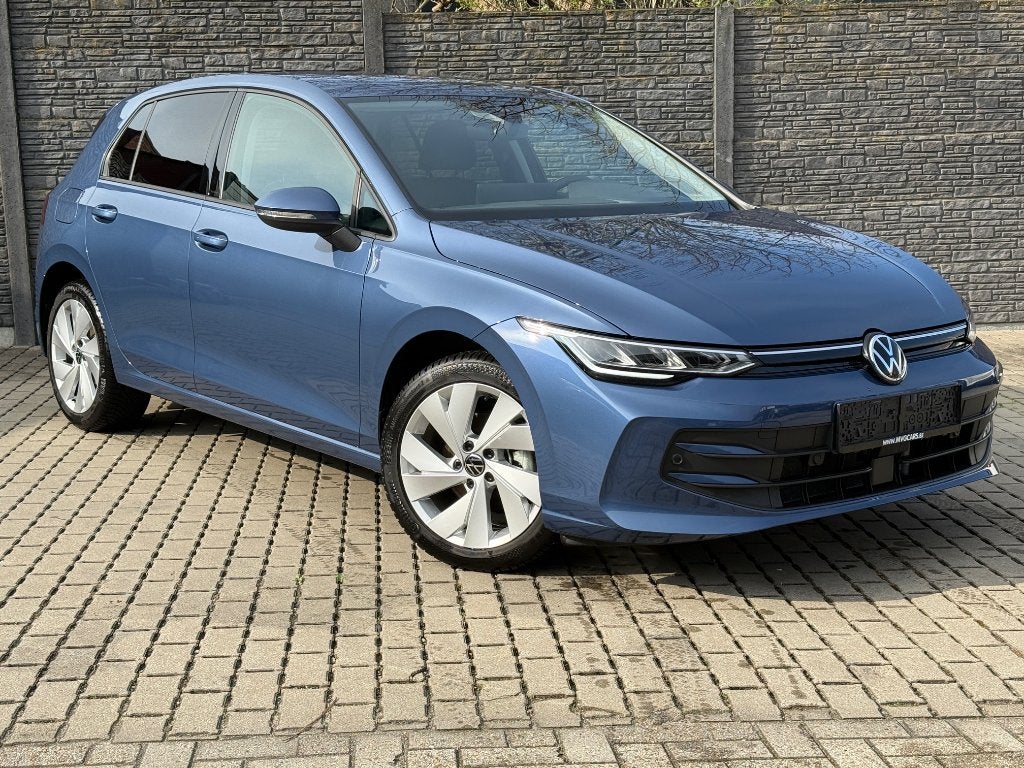 Volkswagen Golf VIII eTSI 150PK DSG FACELIFT "Camera", Auto's, 4 deurs, Stof, 1498 cc, https://public.car-pass.be/vhr/9aca540a-6e98-41ab-b024-22263bdd0df8