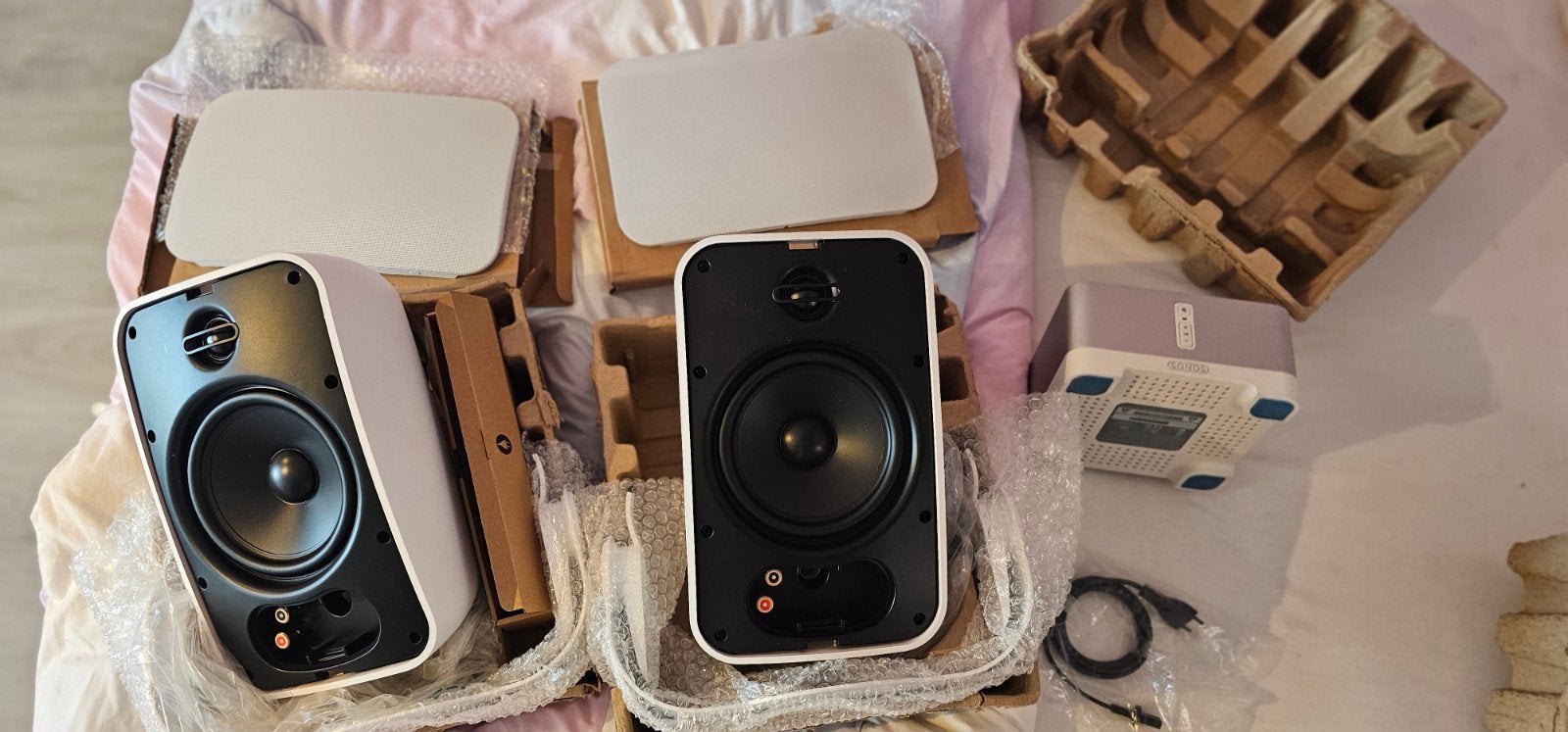Sonos Sonance Outdoor Speakers x 2 met amplifier, Audio, Tv en Foto, Luidsprekerboxen, Waterdicht, Ophalen of Verzenden, Sonos