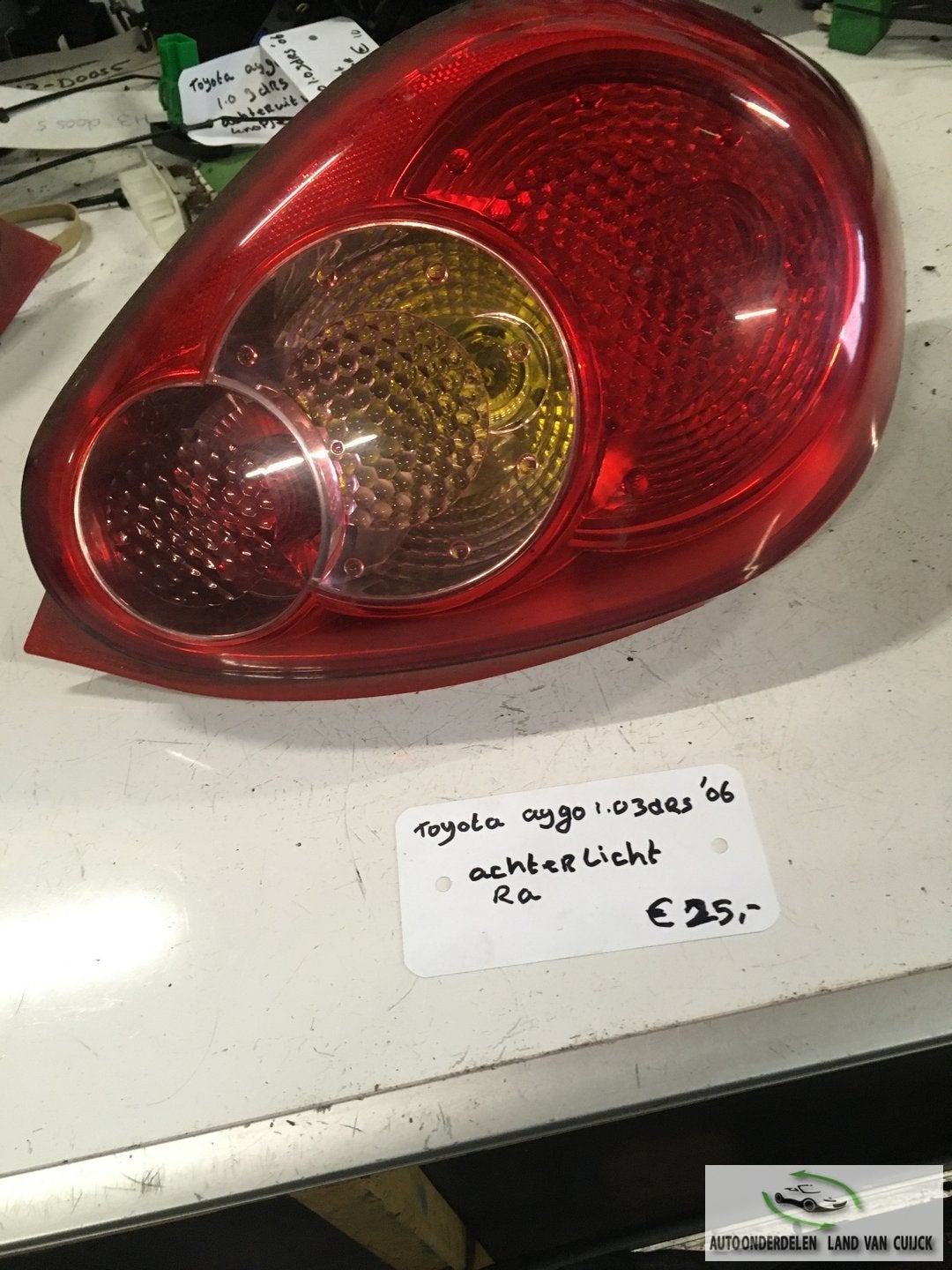 Toyota Aygo 1.0   3 drs 2006  Achterlicht  Links, -, Utilisé, -, -