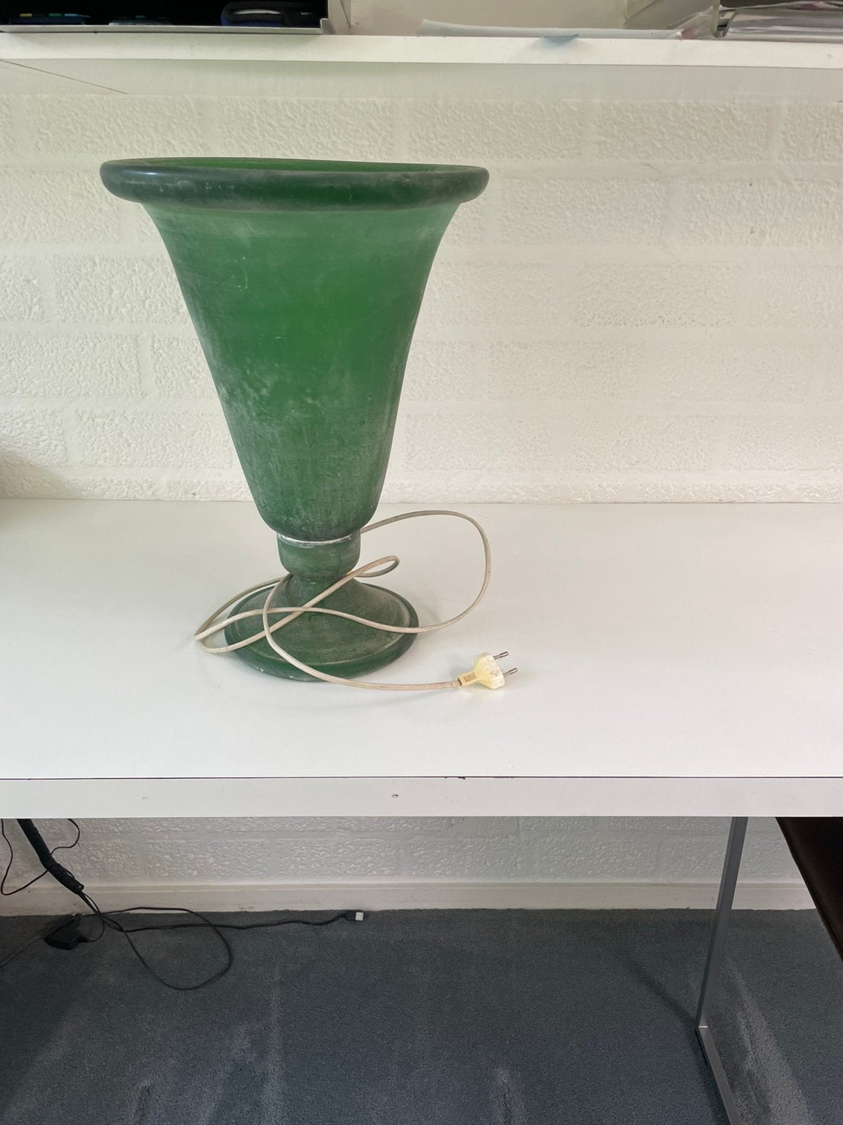 Groen-matte Schemerlamp in glas, Huis en Inrichting, Lampen | Tafellampen, Groen, Ophalen, Glas, Schemerlamp